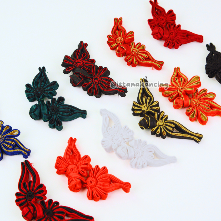 Huang Cheongsam Frog Button