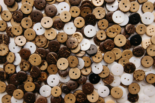 Button Size Guide: How to Pick the Right Ones for Every Outfit