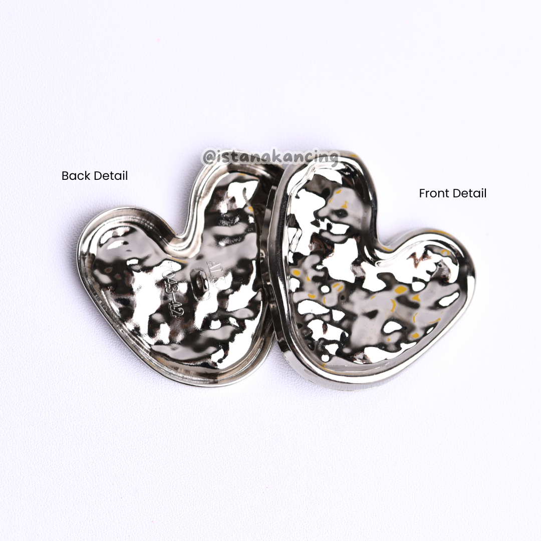 Lydia Heart Button