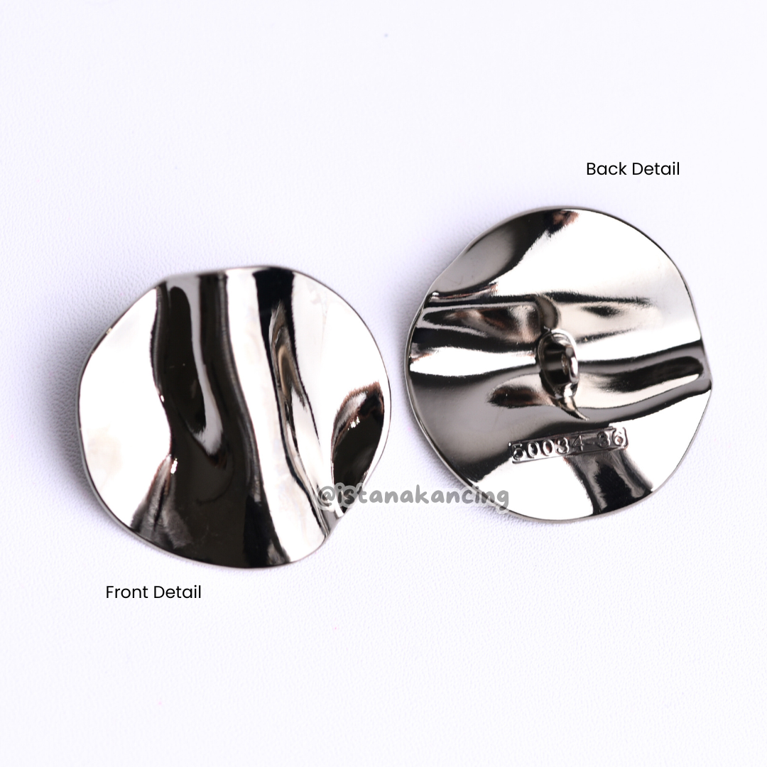Ceyril Button