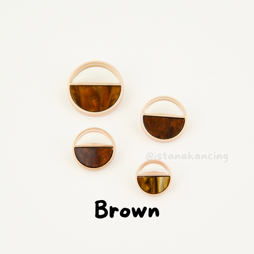 Arielle Marble Button