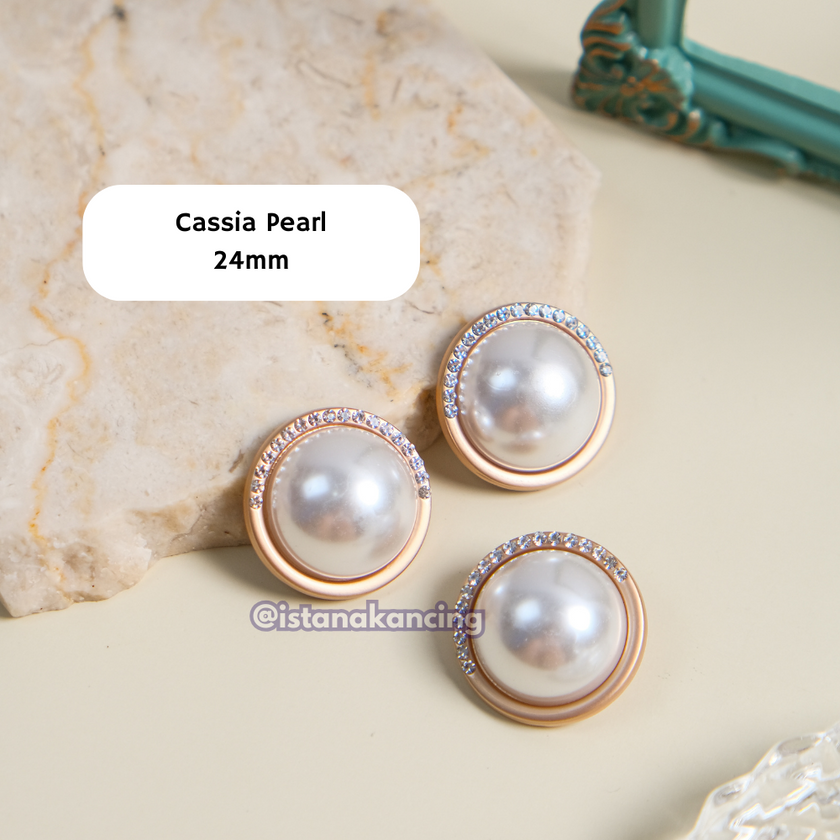 Cassia Pearl Button