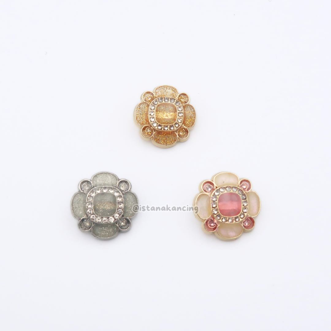 Soraya Button