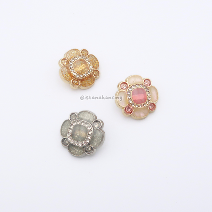 Soraya Button