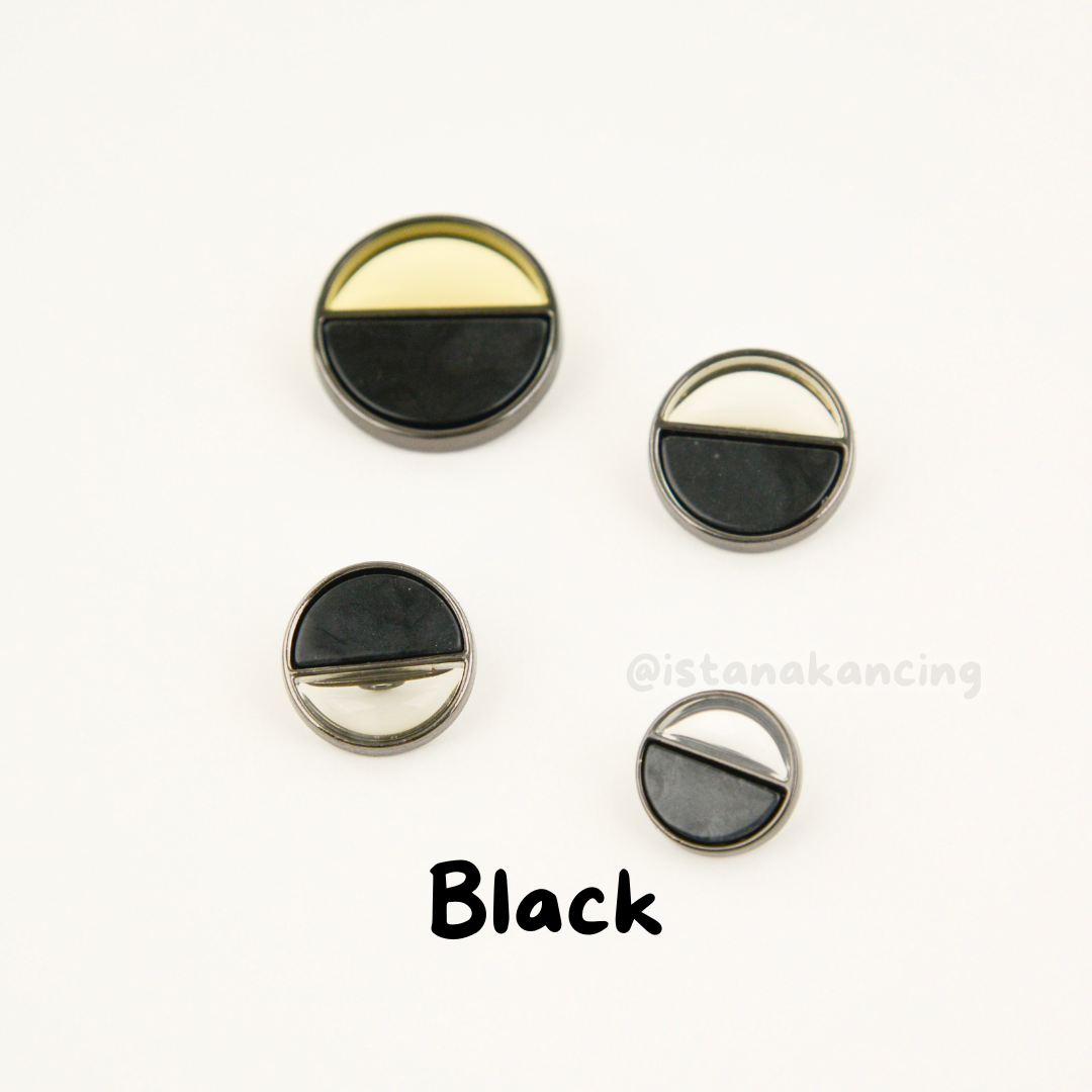 Arielle Marble Button