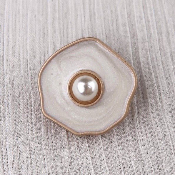 Venus Marble Button