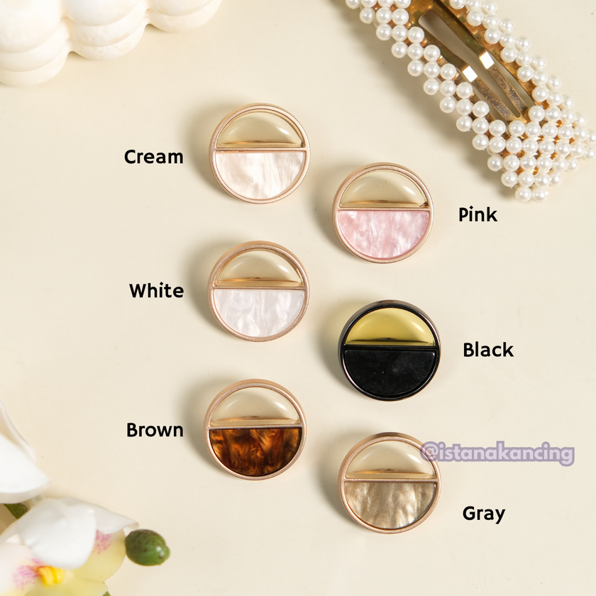 Arielle Marble Button