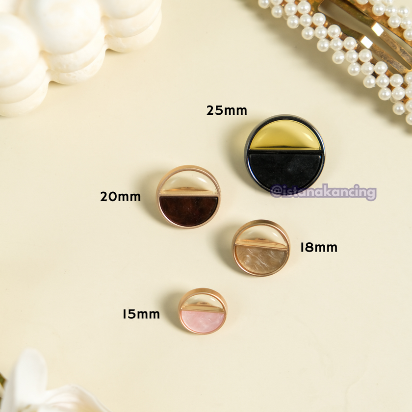 Arielle Marble Button