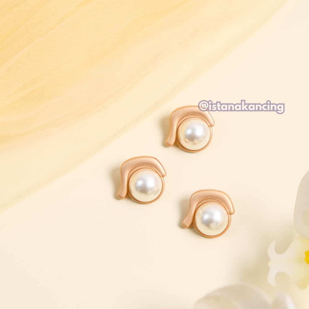 Assymetrical Pearl Button