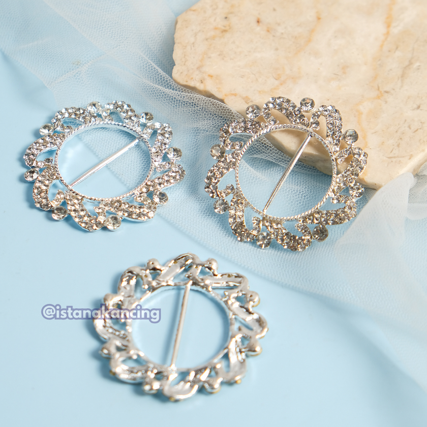 Calla Rhinestone Buckle