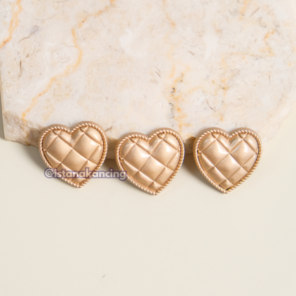 Catalina Heart Button