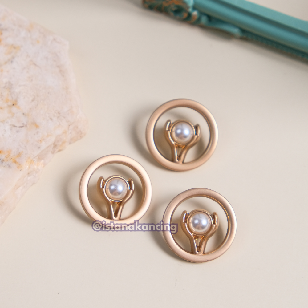 Clement Pearl Button