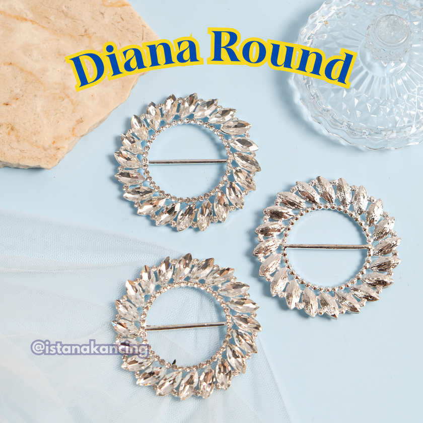 Diana Round Rhinestone Buckle