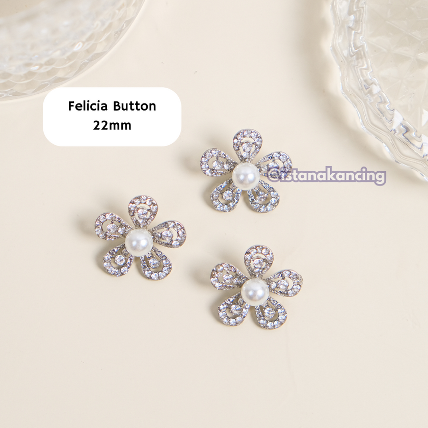 Felicia Flower Pearl Button