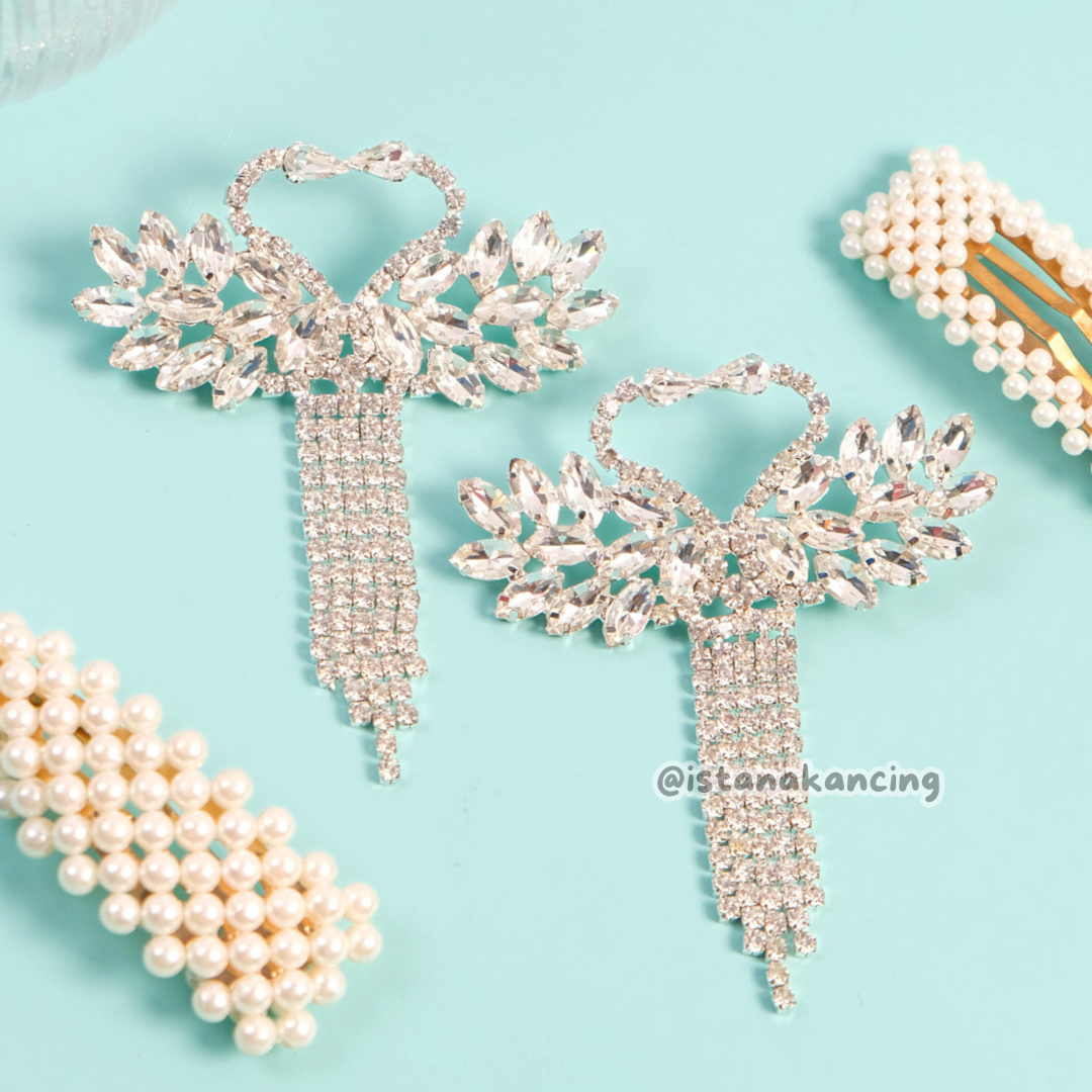 Grace Pin Brooch