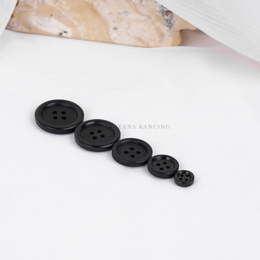 Kancing Hanni 4 Lubang