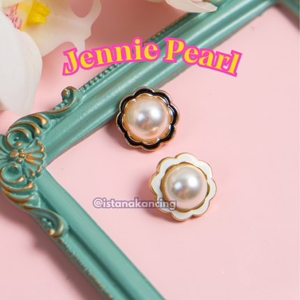 Jennie Pearl Button Black & White 18mm
