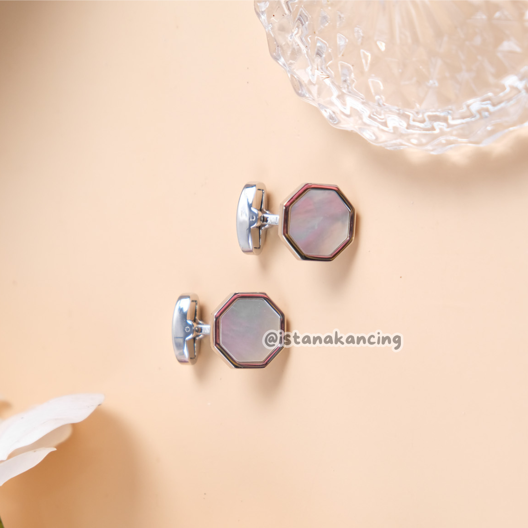 Keshi Cufflink