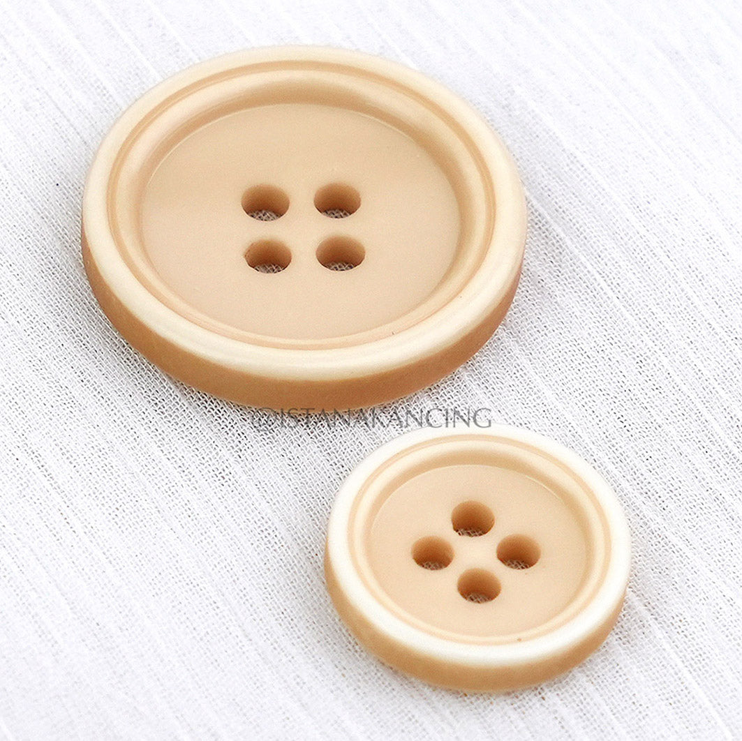 Leonard Button 4 Lubang