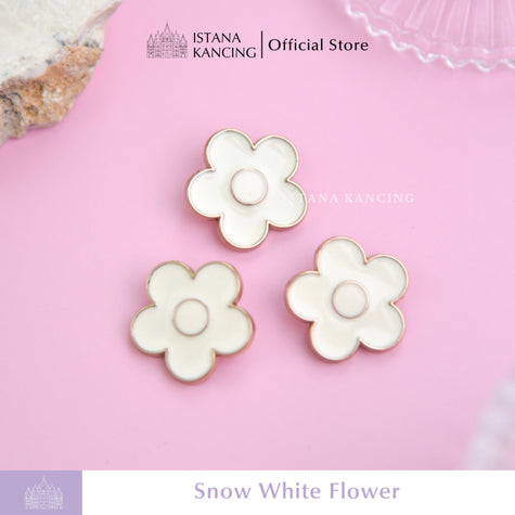 Snow White Button