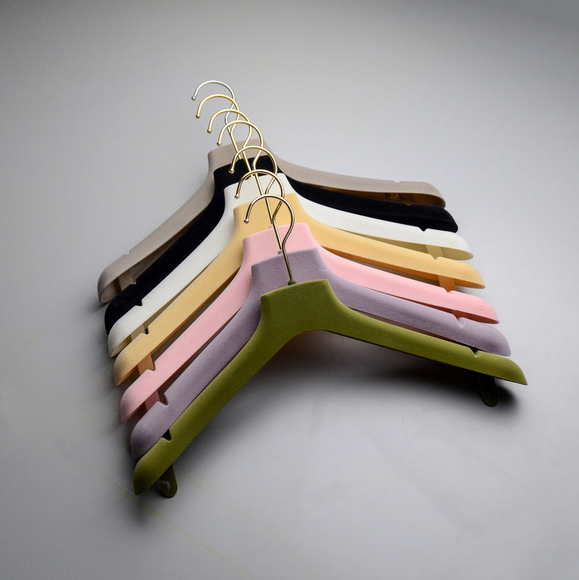 Hanger Baju Velvet