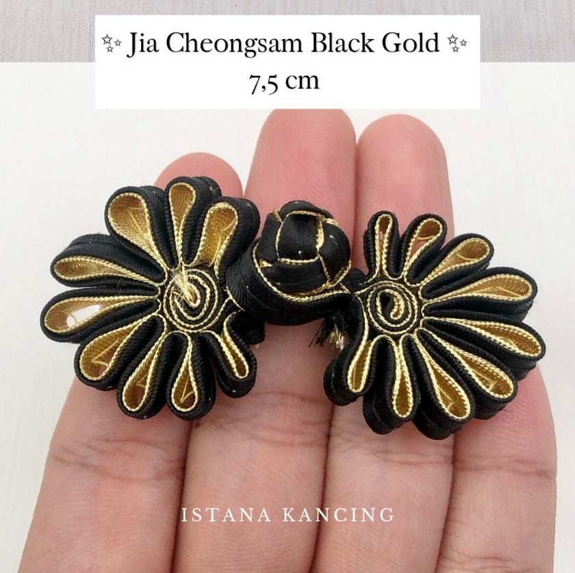 Jia Cheongsam Frog Button