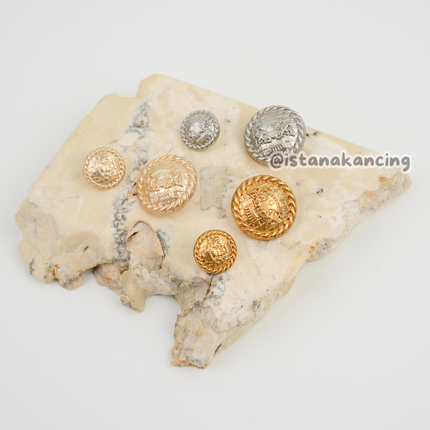 Marlo Button