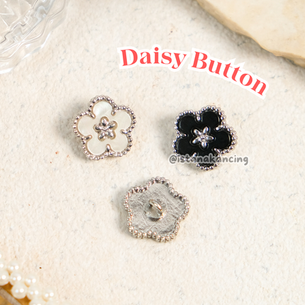 Daisy Flower Button
