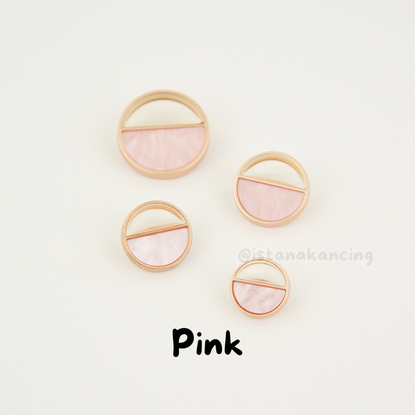 Arielle Marble Button