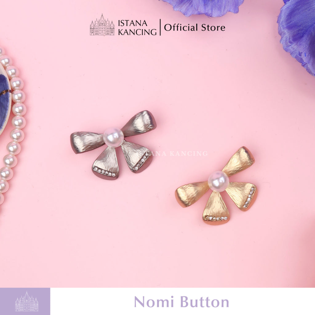 Nomi Pearl Button