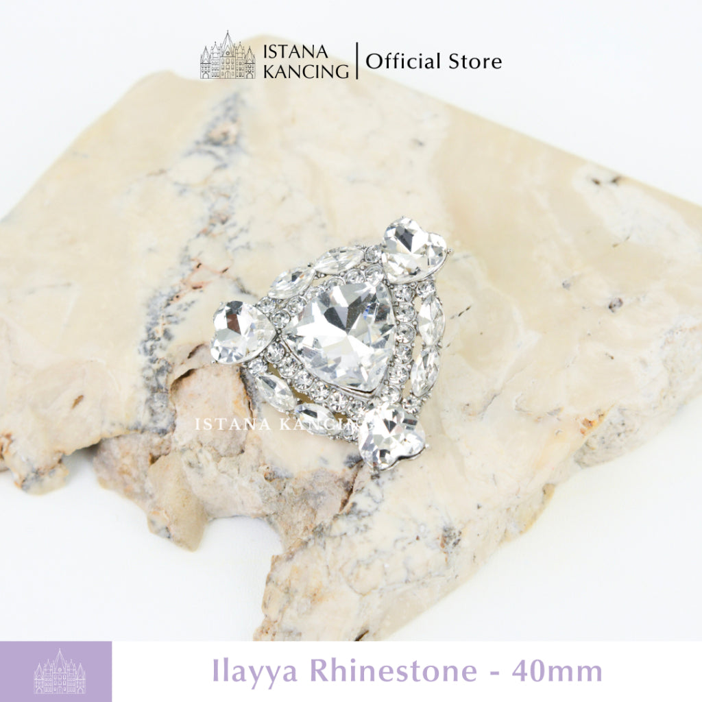 Ilayya Rhinestone Button