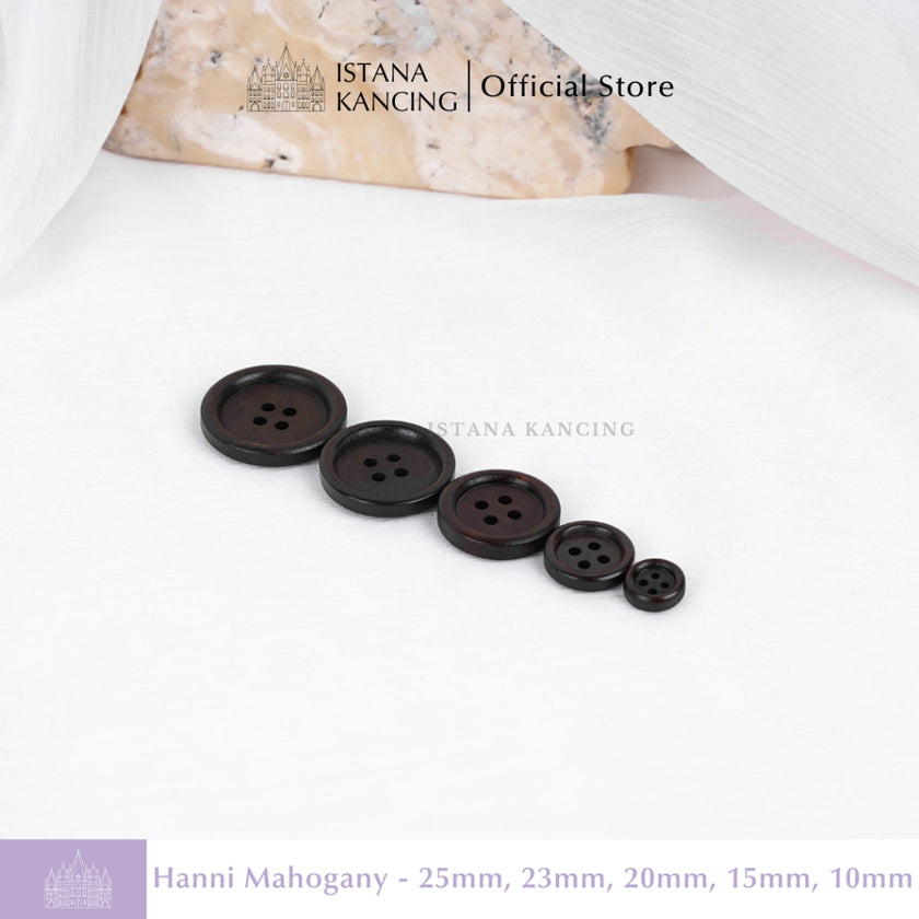 Hanni Button 4 Holes