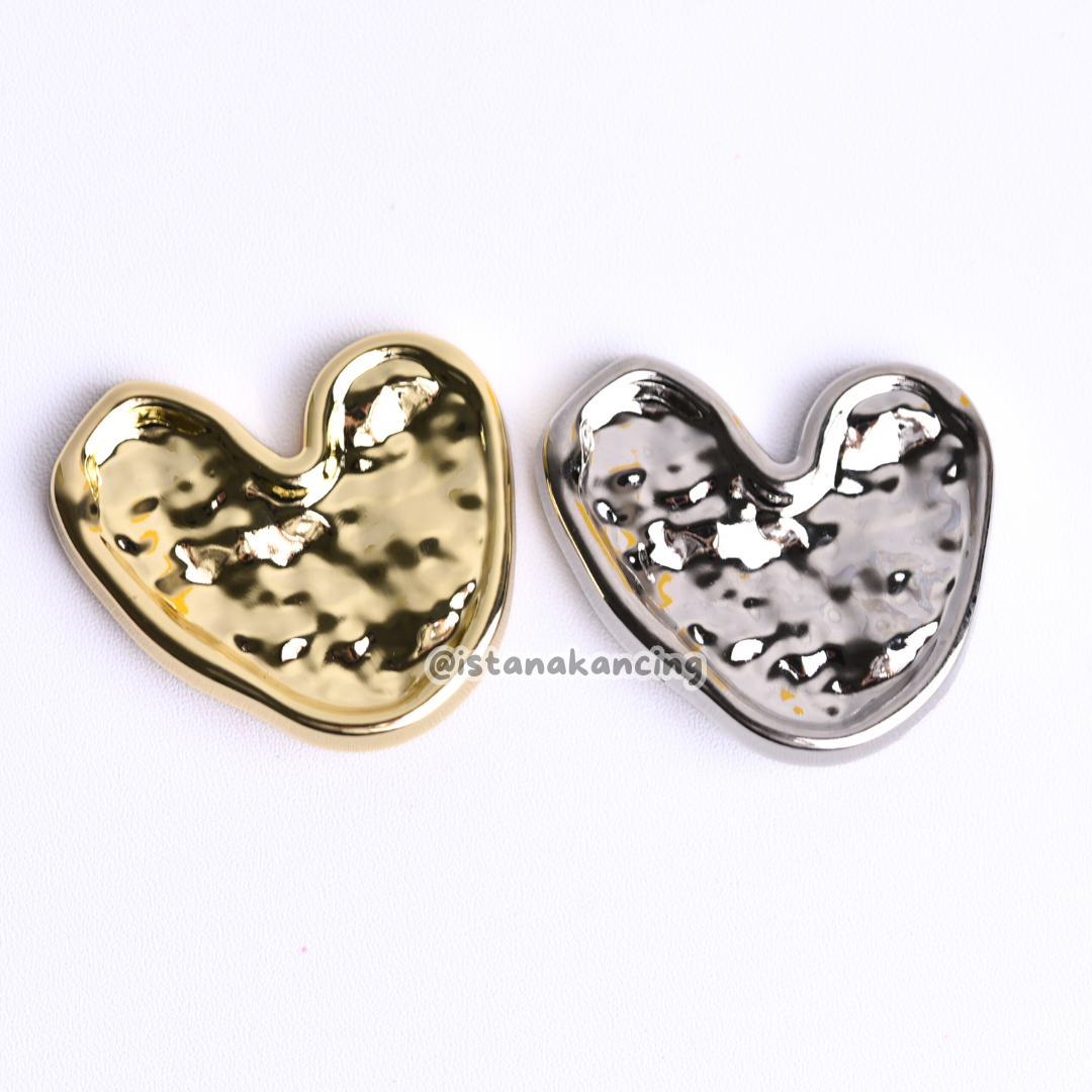 Lydia Heart Button