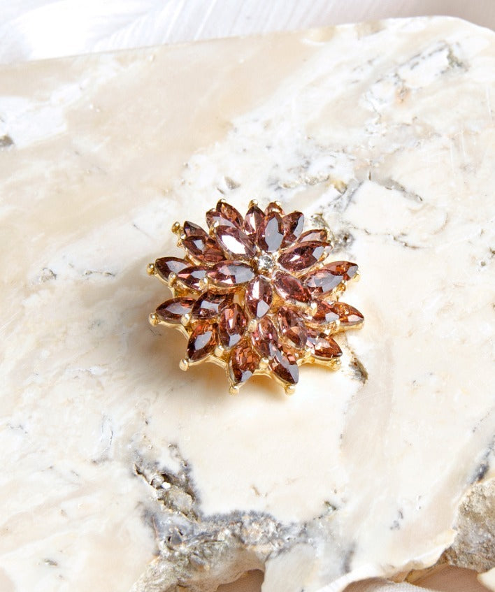 Delilah Rhinestone