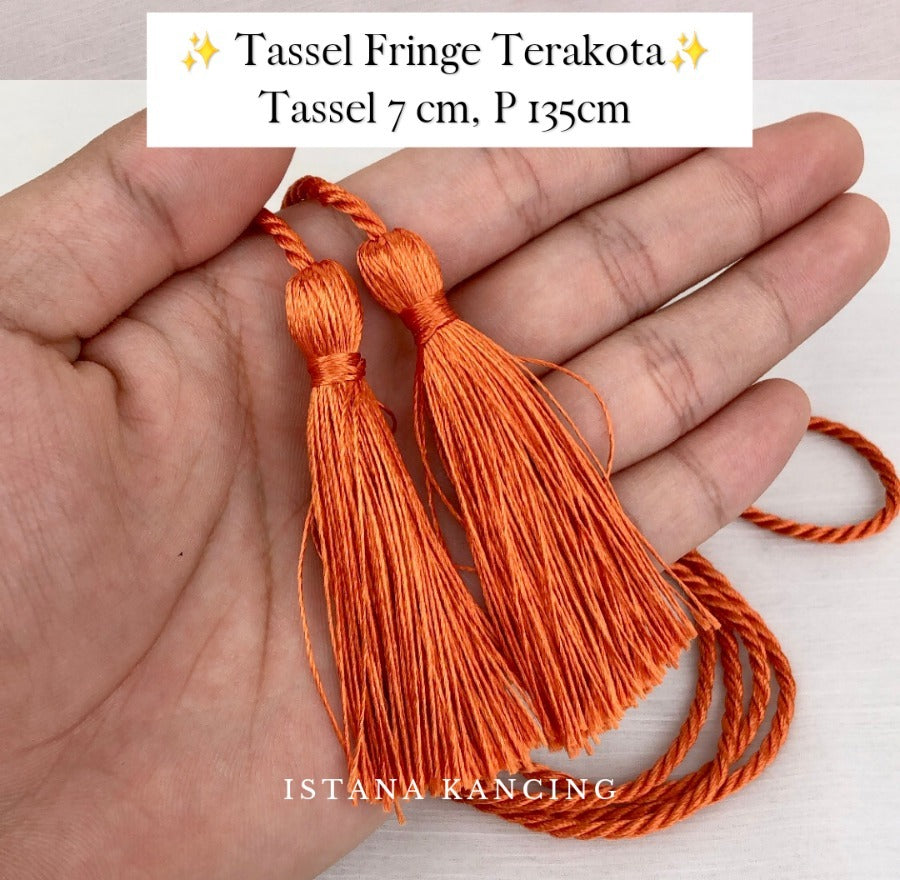 Tassel 135cm