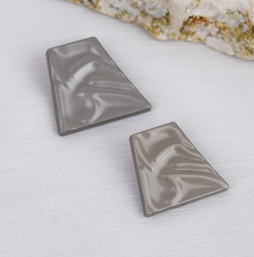 Trapesium Kancing Silver & Gold 28mm & 34mm