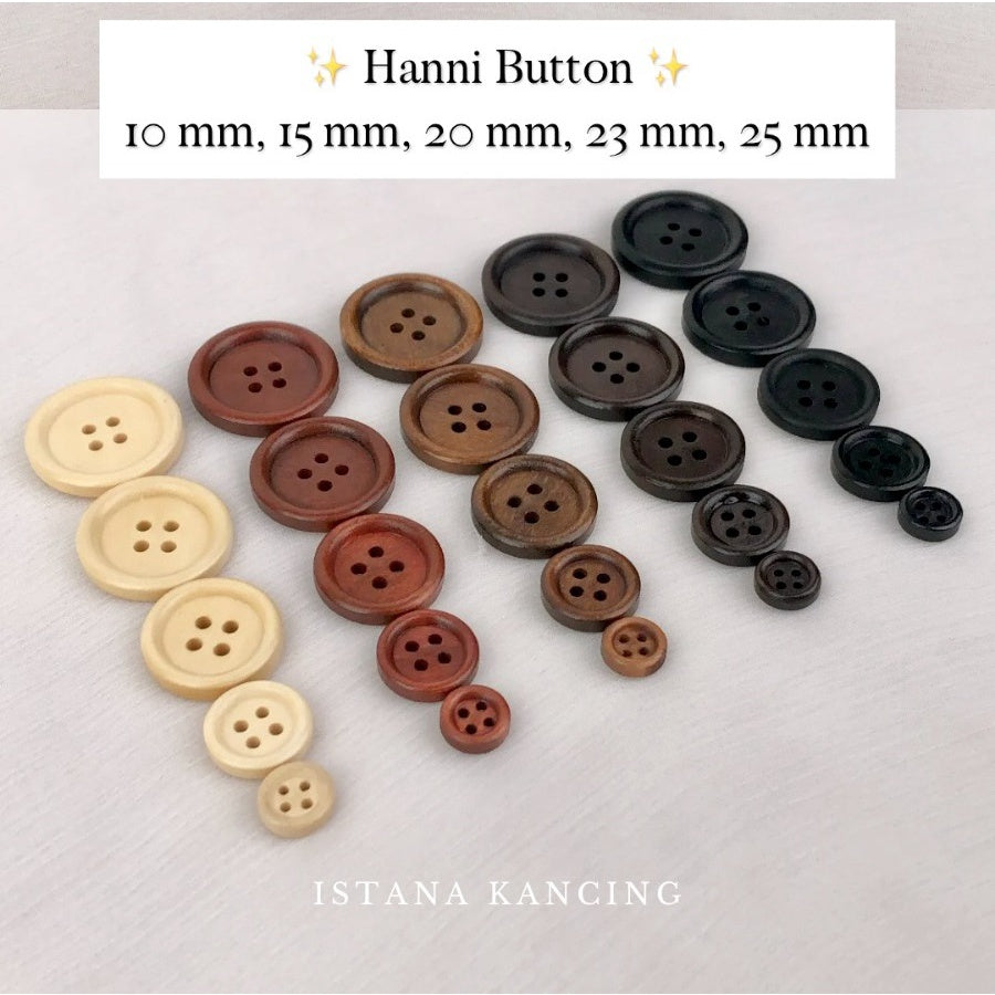 Hanni Button 4 Holes