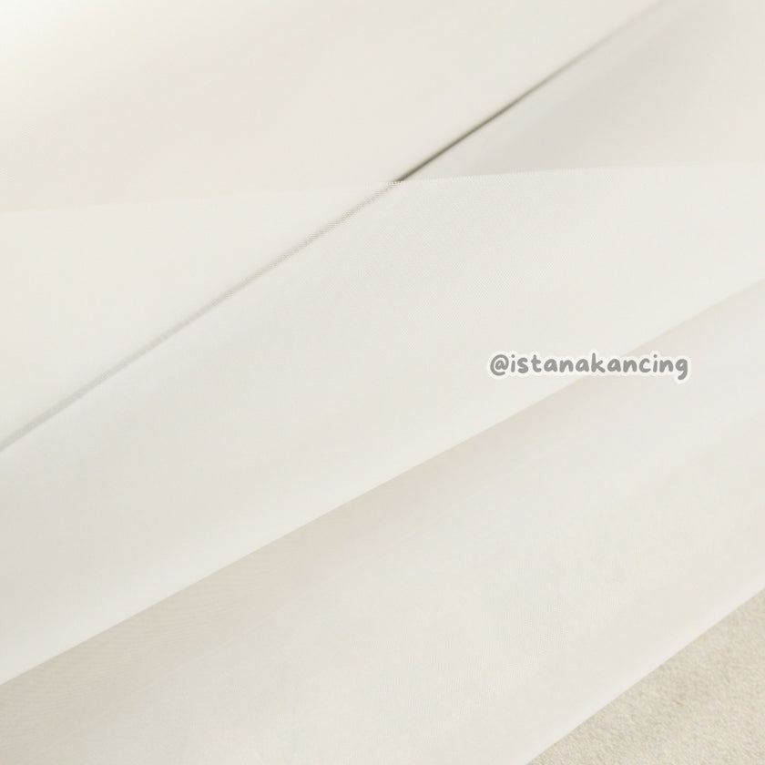 Kain Krinolin Keras Kaku